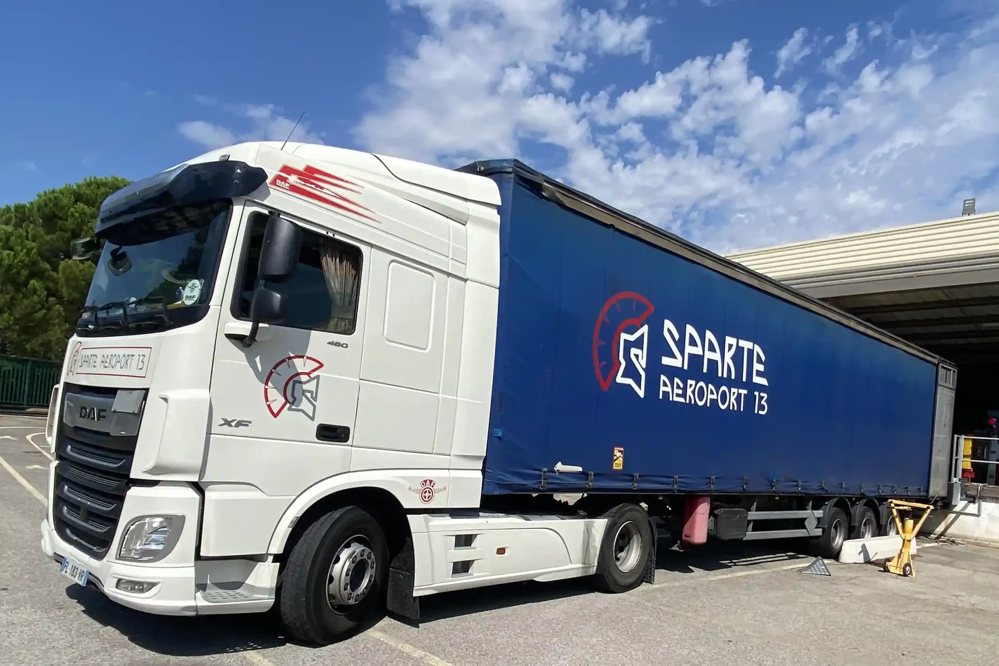 Camion sparte semi